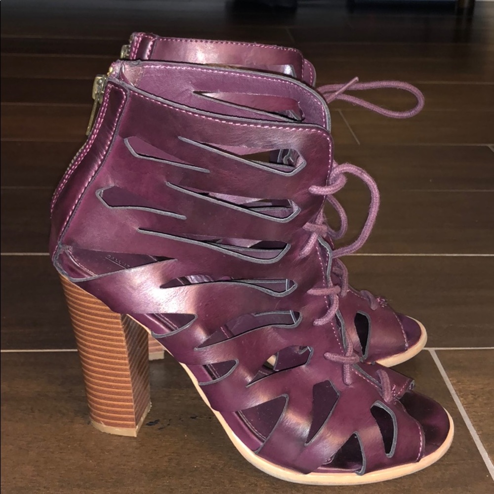 Call it Spring Maroon Laced Heels size 9